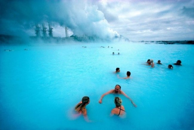 Голубая лагуна в Исландии (10 фото)
