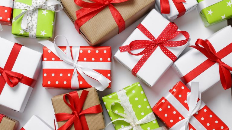 5 интересных идей упаковки подарков близким и знакомым