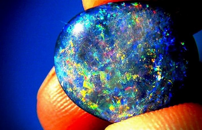 12 самых редких драгоценных камней в мире Недра