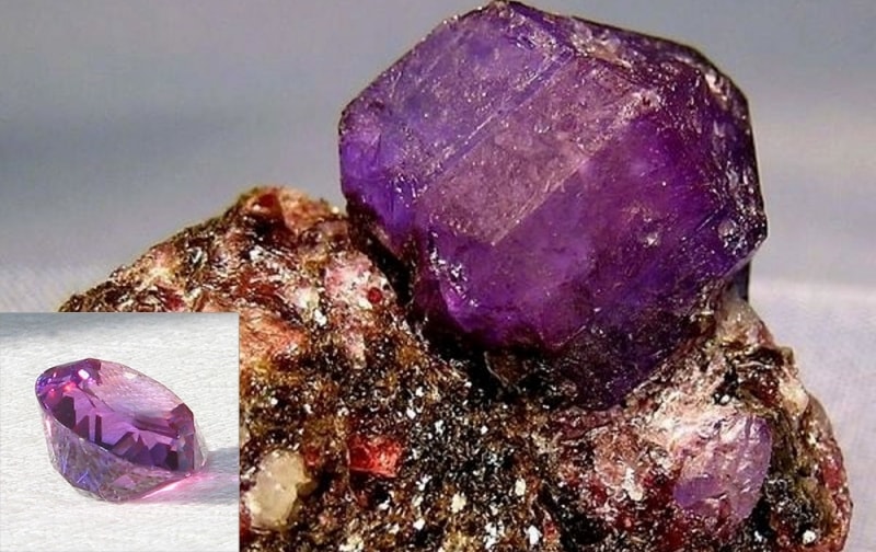 12 самых редких драгоценных камней в мире Недра