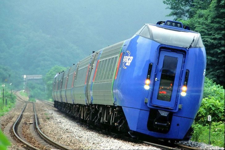 Секреты железных дорог: 12 фактов о поездах