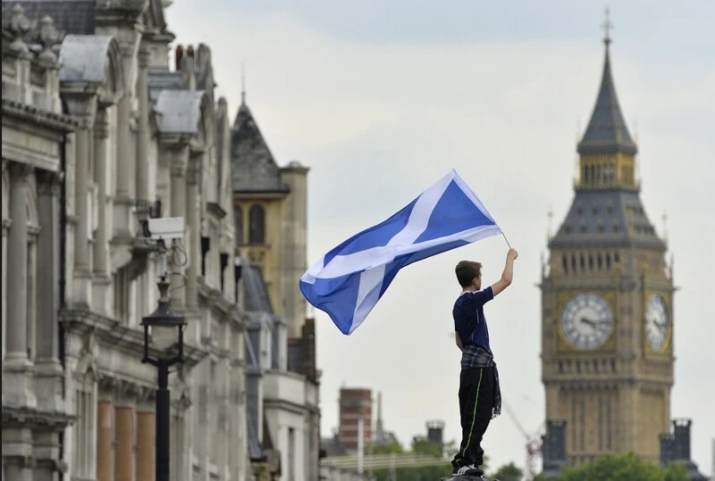 Почему шотландцы так хотят отделиться от Англии