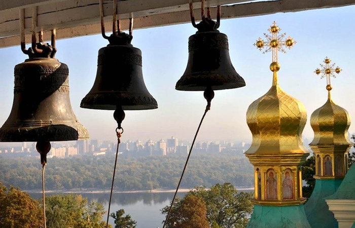 Как появились колокола, и по какому принципу в них звонят в России