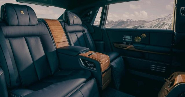 Rolls-Royce  Phantom Goldfinger,   60-     (7 )